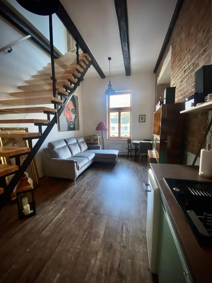 Apartament Rynek 22 Кросно Екстер'єр фото